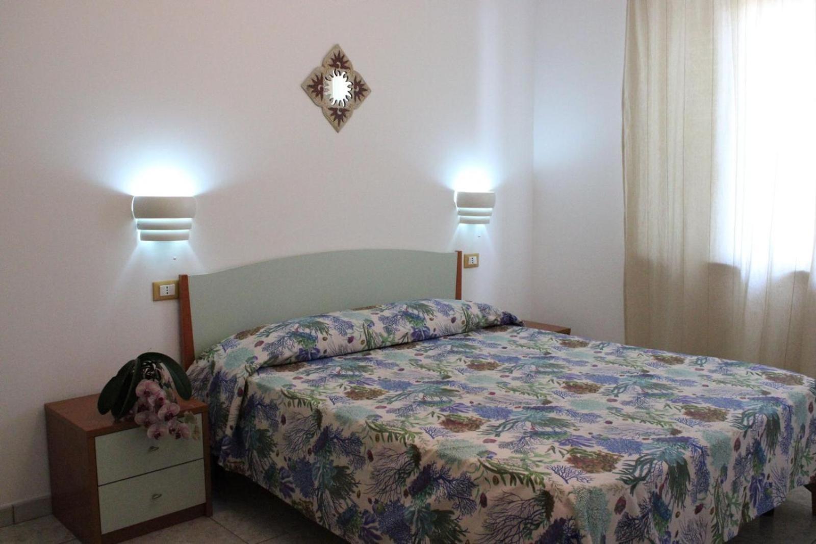 Graceland Rooms And Suites Capo Vaticano Exterior foto