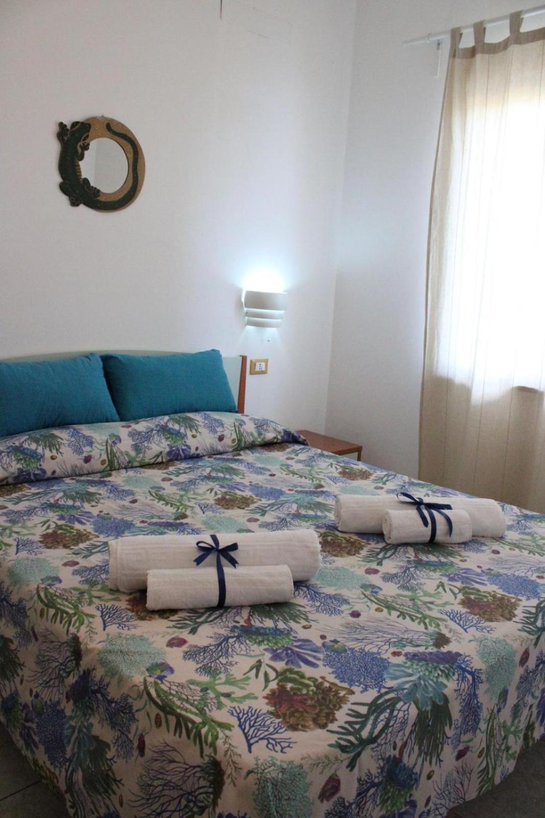 Graceland Rooms And Suites Capo Vaticano Exterior foto