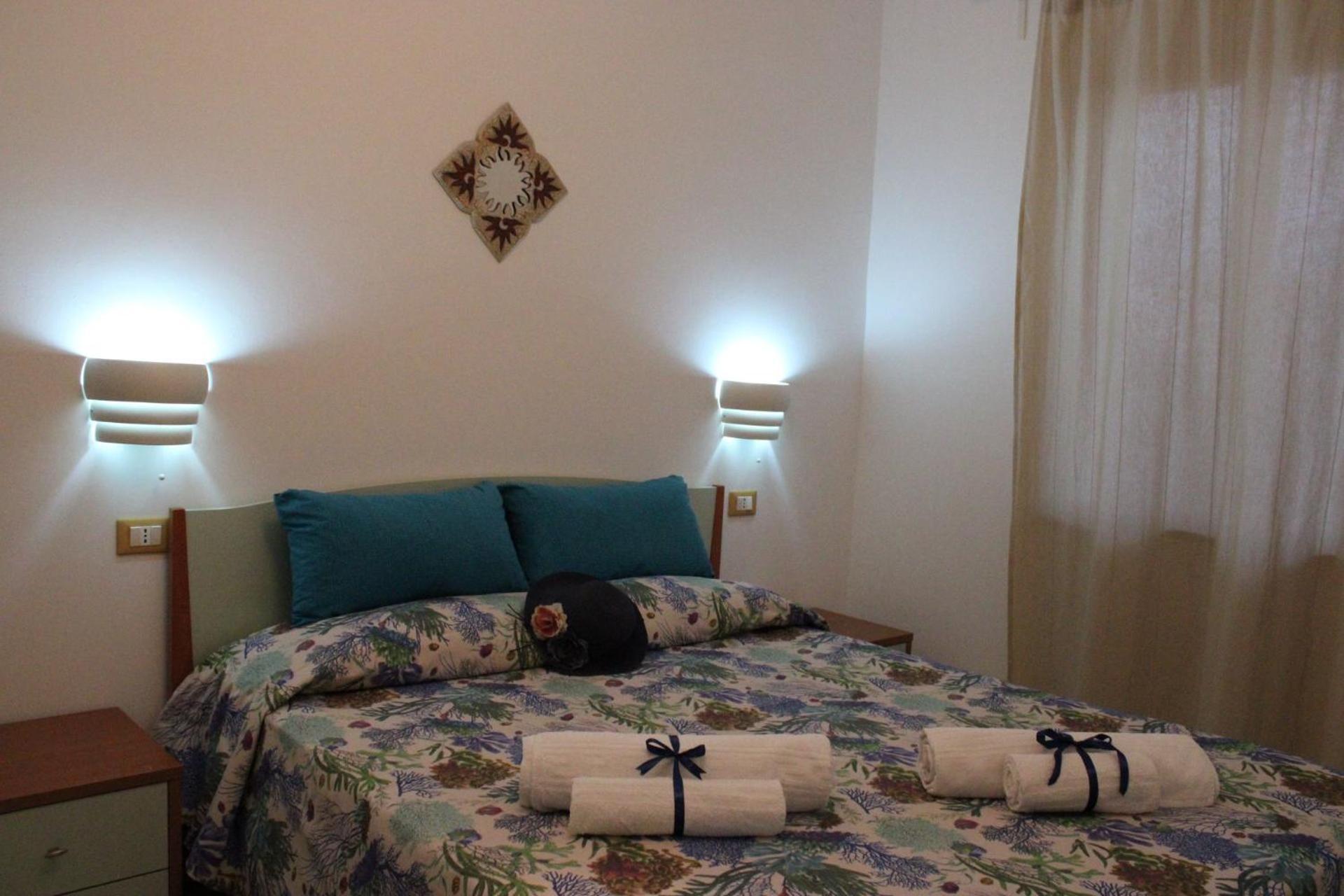 Graceland Rooms And Suites Capo Vaticano Exterior foto