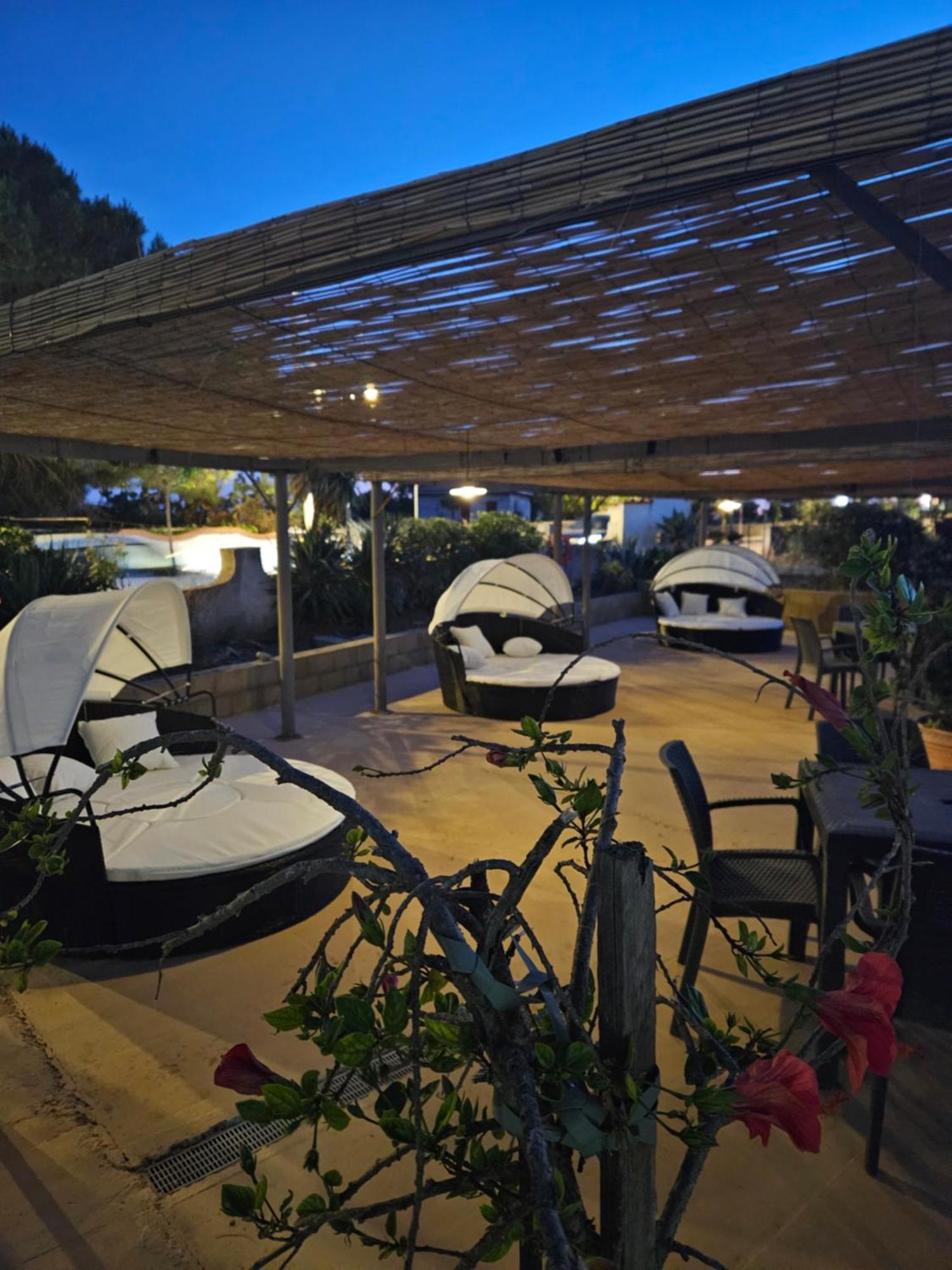 Graceland Rooms And Suites Capo Vaticano Exterior foto